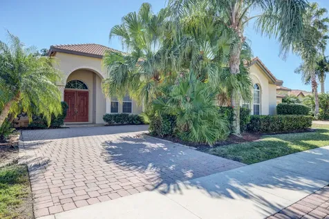 831 SW Vineland Court Port St Lucie FL 34986