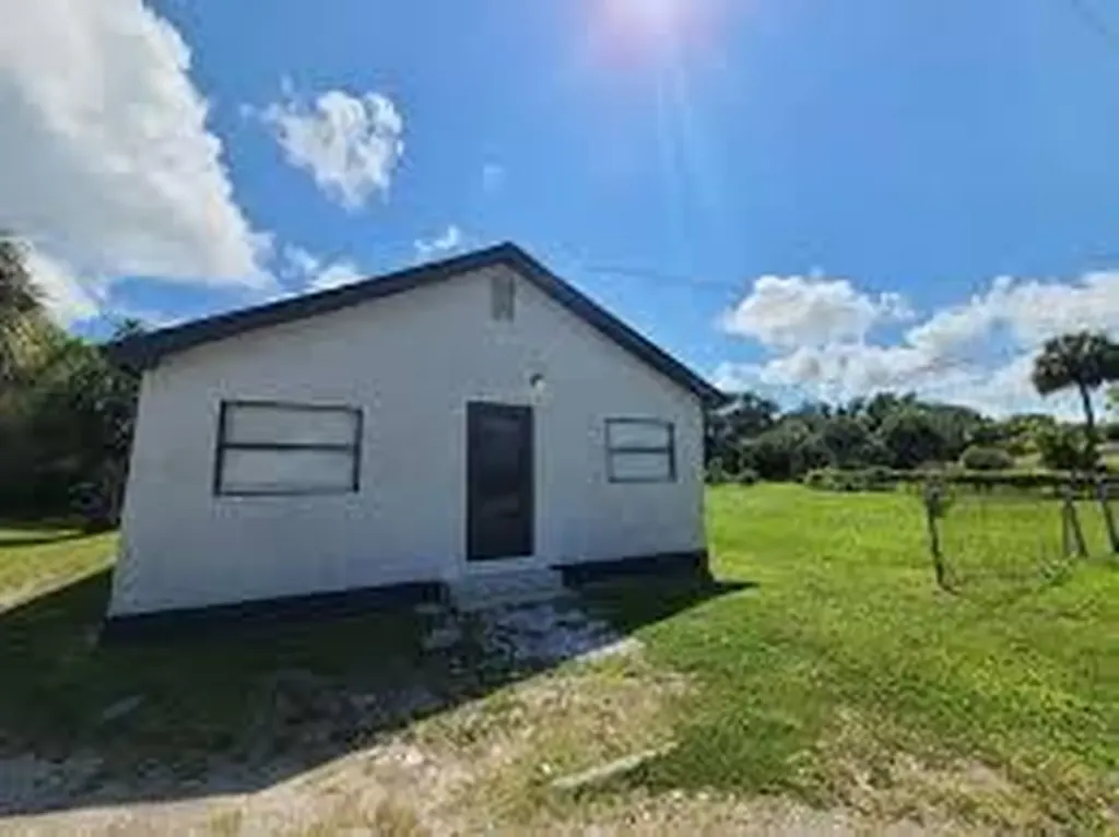 1404 Avenue F Fort Pierce FL 34950