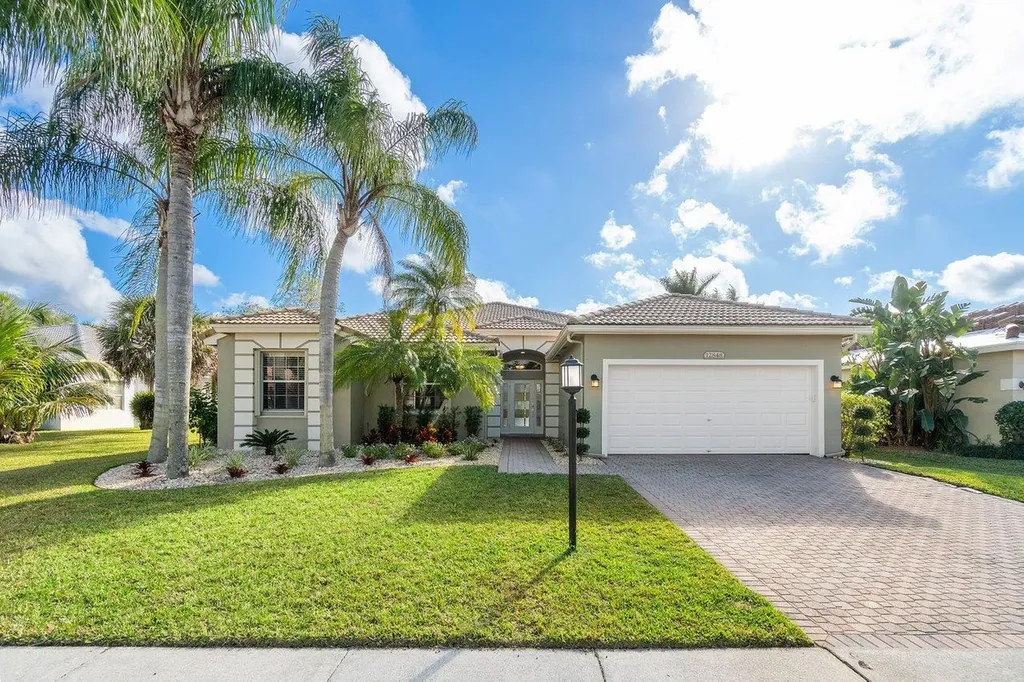 12848 Hyland Circle Boca Raton FL 33428