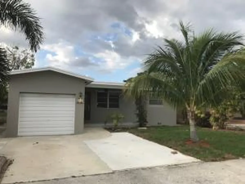703 W Broward Street Lantana FL 33462
