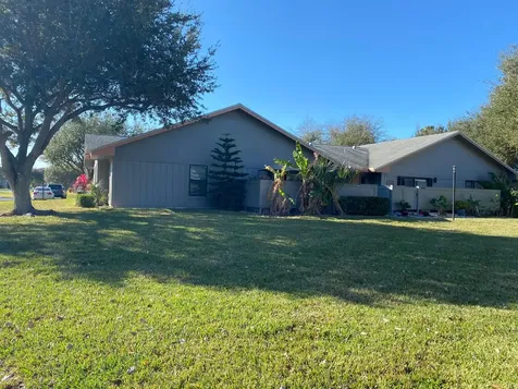 3990 NW Cinnamon Tree Circle Jensen Beach FL 34957