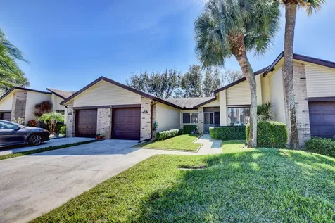 105 Village Walk Drive Royal Palm Beach FL 33411