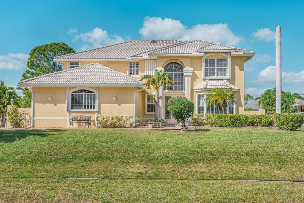 1938 SW Granello Terrace Port St Lucie FL 34953
