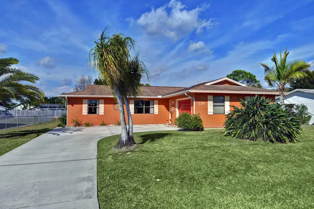 729 SW Duval Avenue Port St Lucie FL 34983