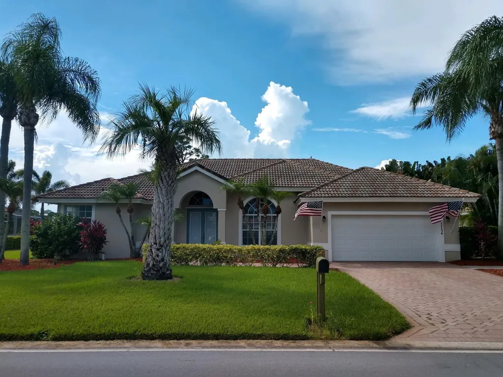 1734 SW Mockingbird Drive Port St Lucie FL 34986