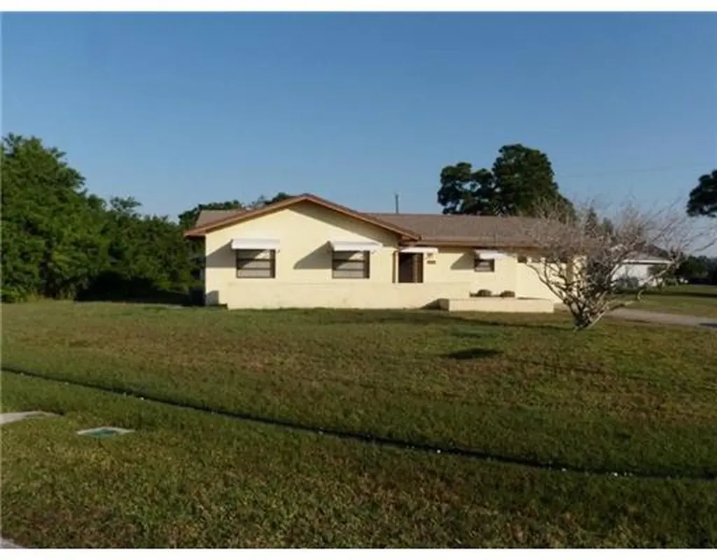 302 NW Granadeer Street Port St Lucie FL 34983