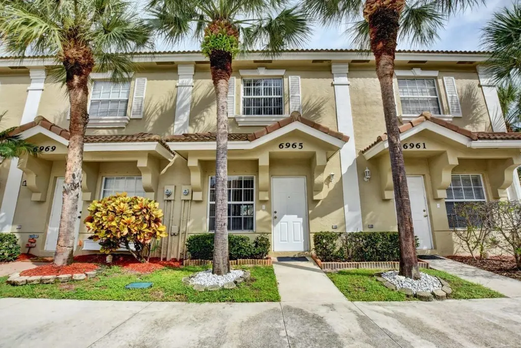 6965 Stoney Creek Circle Lake Worth FL 33467