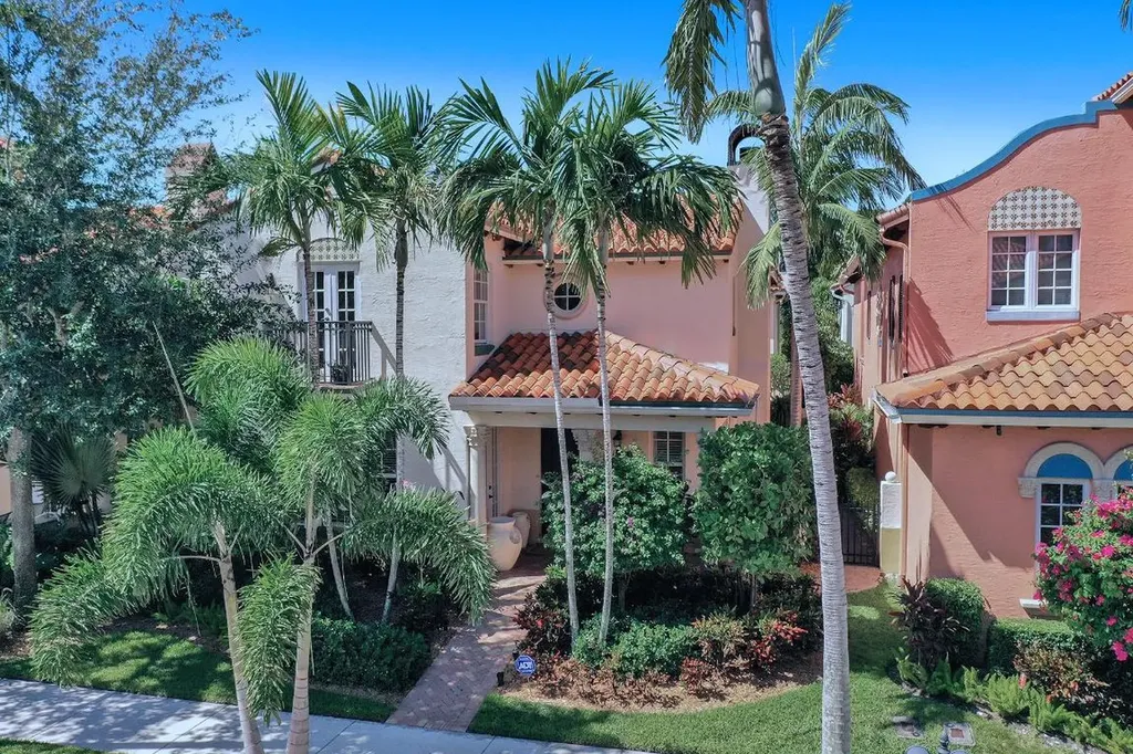 1628 Old Palm Lane Delray Beach FL 33483