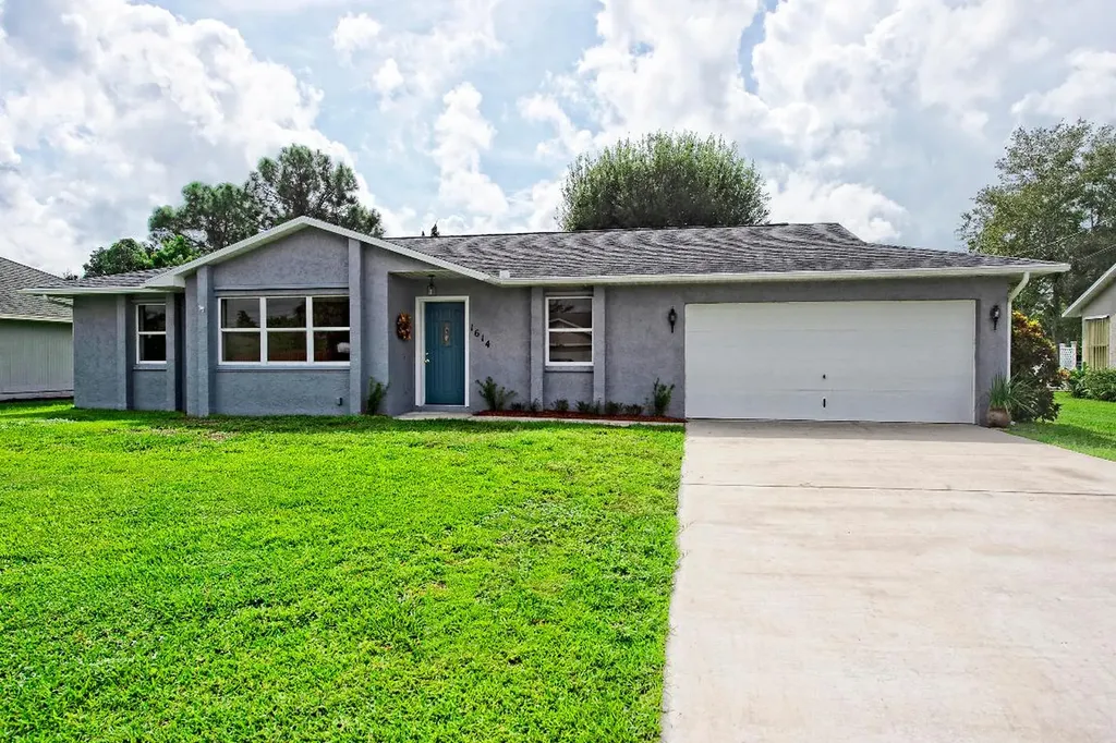 1614 SW Merchant Lane Port St Lucie FL 34953