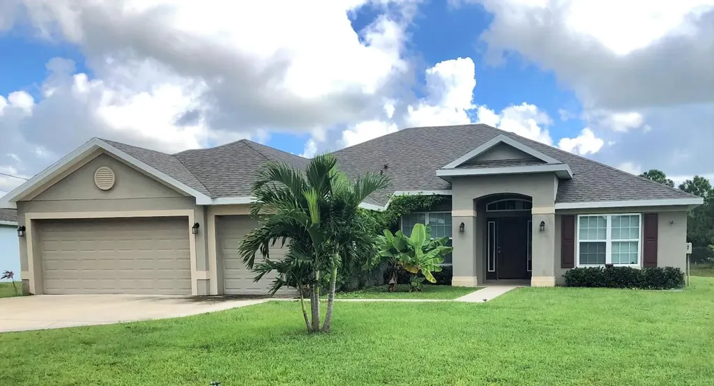 5210 NW Aljo Circle Port St Lucie FL 34986
