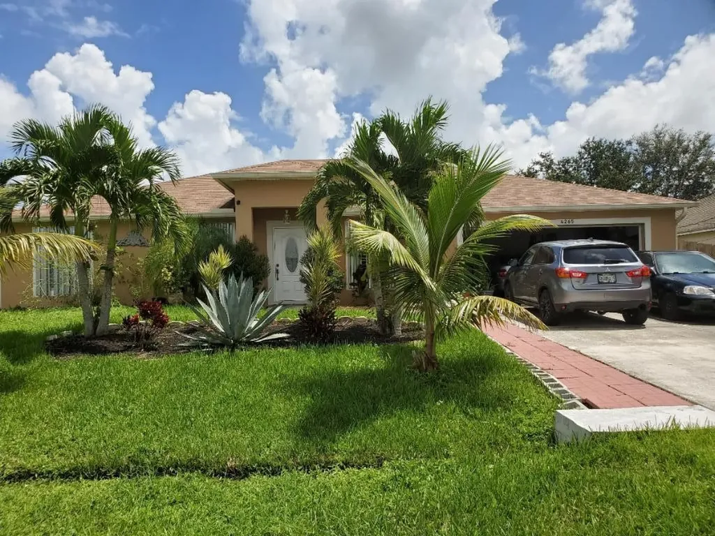 4265 SW Mcclellen Street Port St Lucie FL 34953