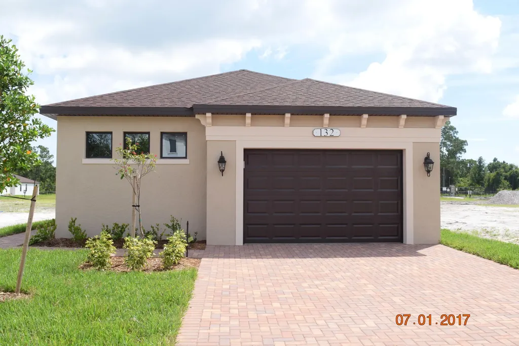 132 SE Via Visconti Port St Lucie FL 34952