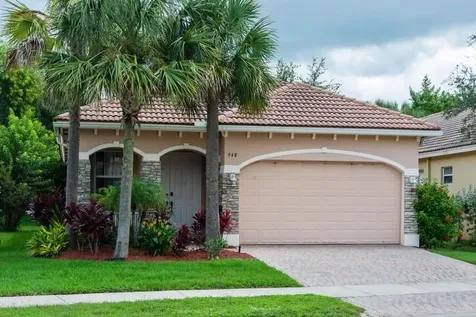 948 NW Leonardo Circle Port St Lucie FL 34986
