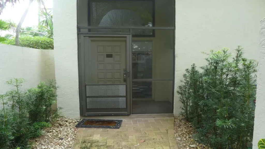 7477 Bondsberry Court Boca Raton FL 33434