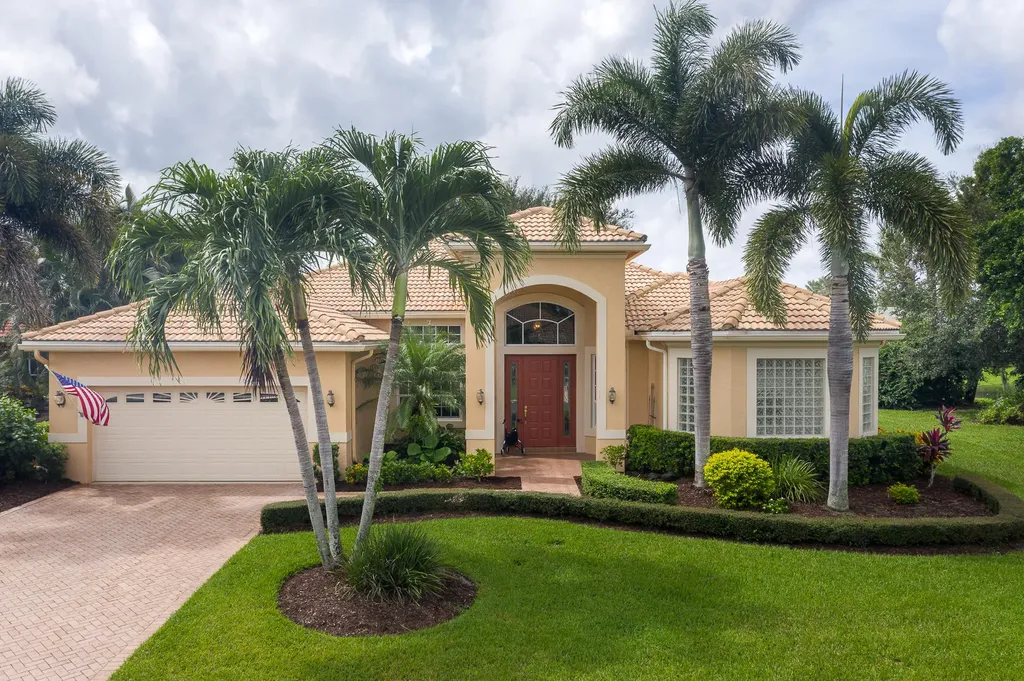 1579 SE Ballantrae Court Port St Lucie FL 34952