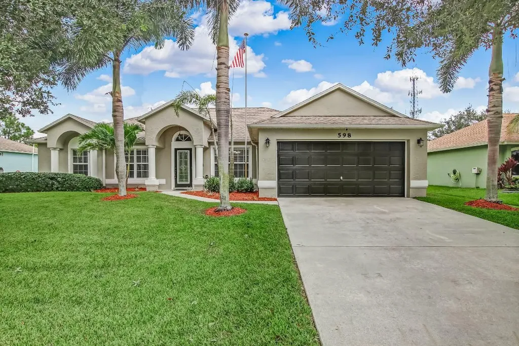 598 SW Bradshaw Circle Port St Lucie FL 34953