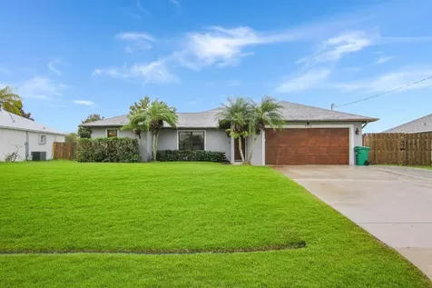 1050 SW Bellevue Avenue Port St Lucie FL 34953