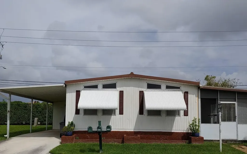 56006 Amparo Bay Boynton Beach FL 33436