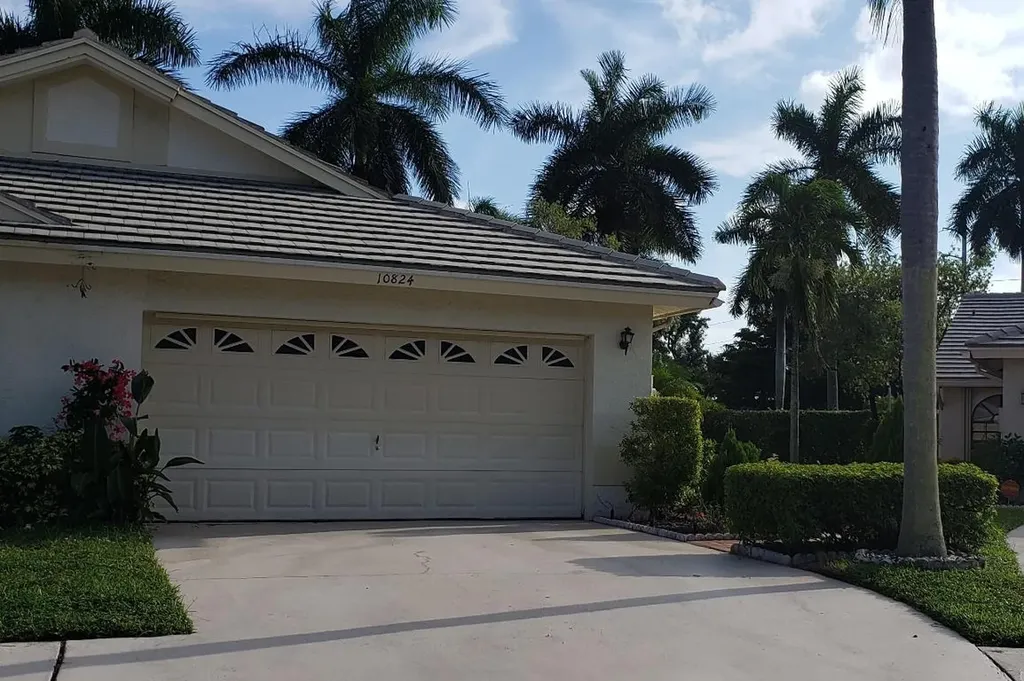 10824 Stafford Circle N Boynton Beach FL 33436