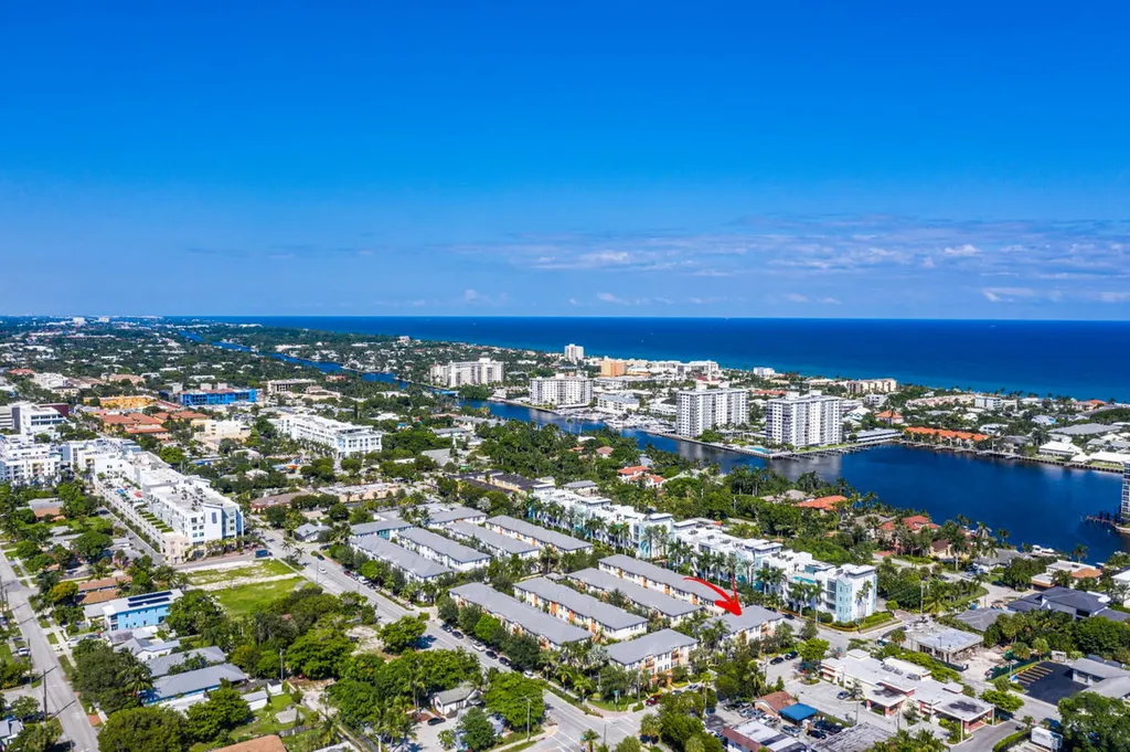 527 N Mallory Circle Delray Beach FL 33483