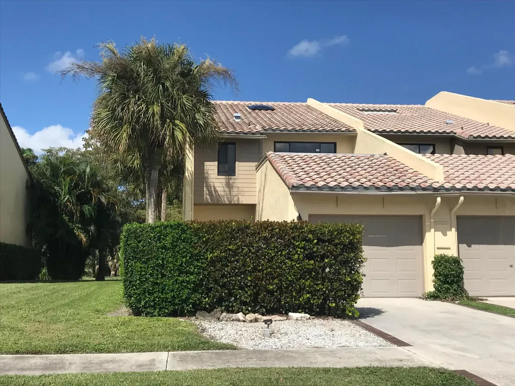 1921 Canterbury Circle Wellington FL 33414