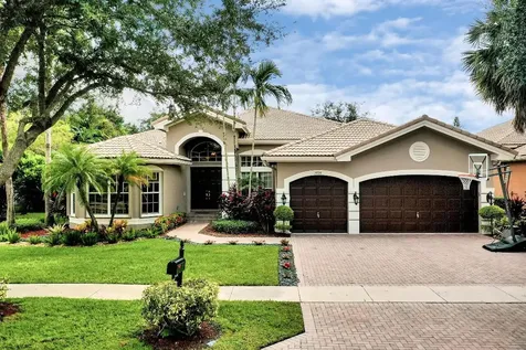 19510 Saturnia Lakes Drive Boca Raton FL 33498