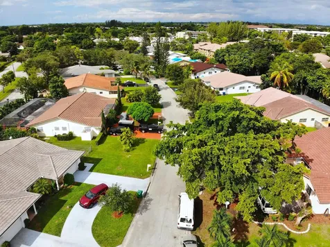 2562 NW 82nd Terrace Coral Springs FL 33065