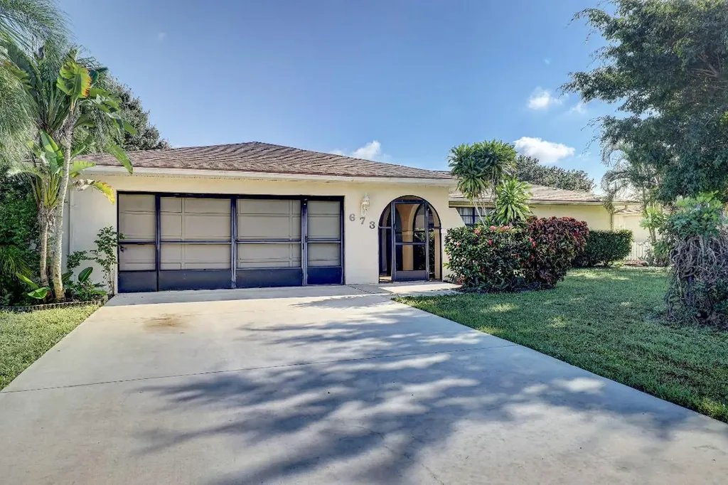 673 SE Clifton Lane Port St Lucie FL 34983