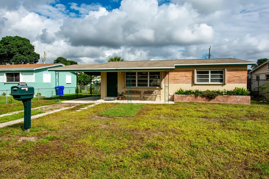 7461 Freedom Street Hollywood FL 33024