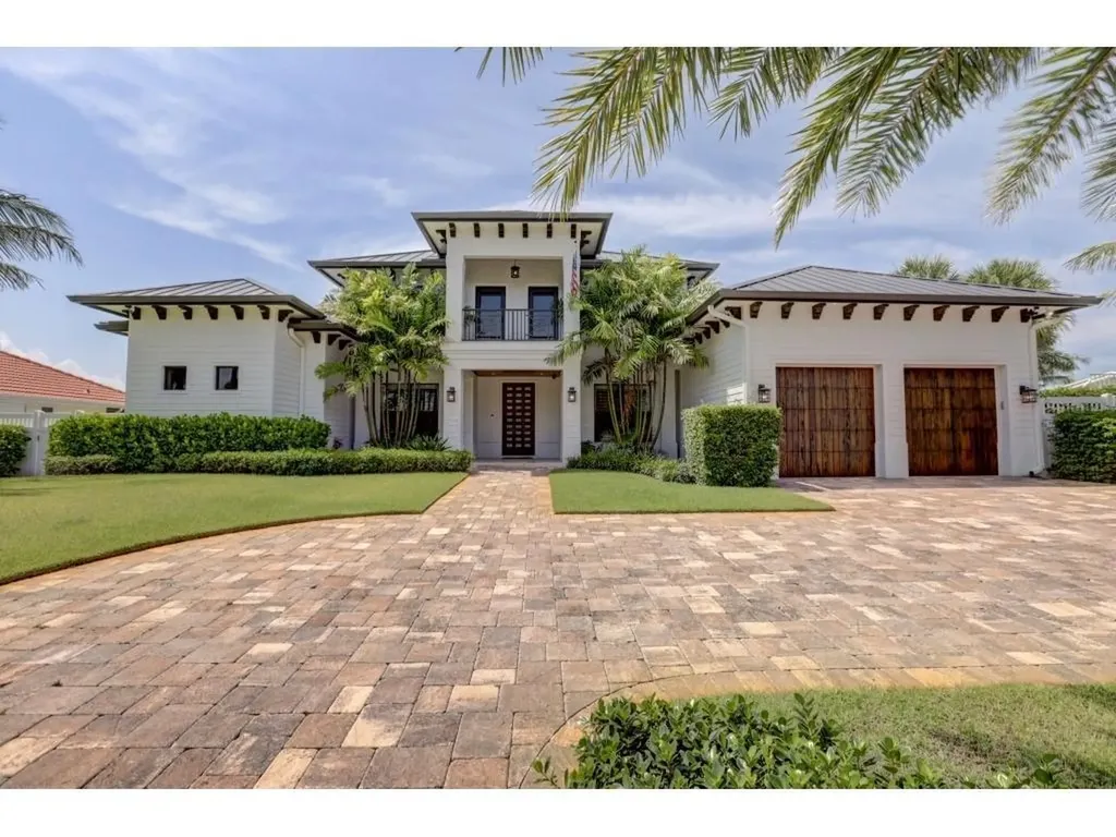 8457 SE Coconut Street Hobe Sound FL 33455