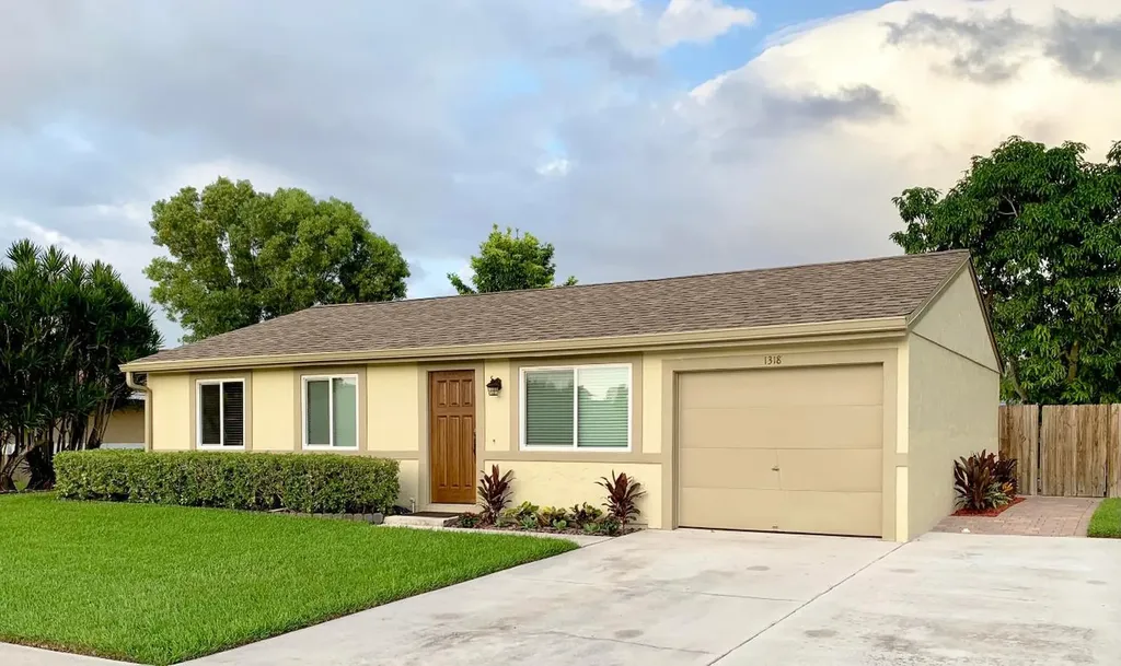 1318 Donwoods Lane Royal Palm Beach FL 33411