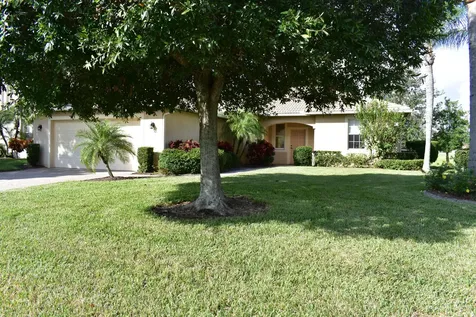 542 NW Waverly Circle Port St Lucie FL 34983