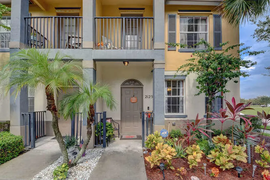 2125 SE Glen Ridge Drive Port St Lucie FL 34952