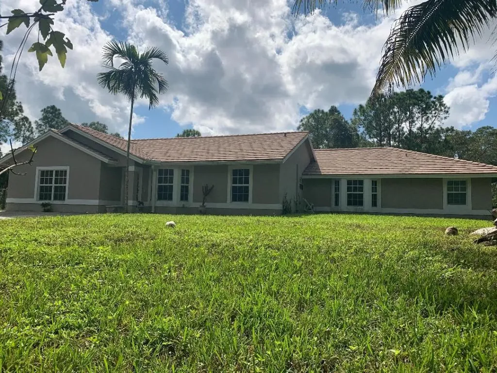 15668 62nd Place N Loxahatchee FL 33470