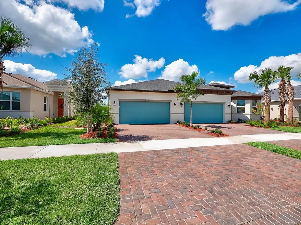 12918 SW Lake Fern Circle Port St Lucie FL 34987