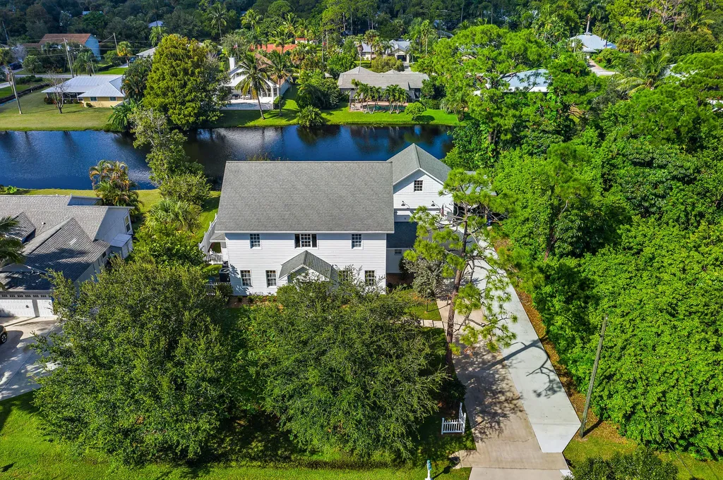8757 SE Sharon Street Hobe Sound FL 33455