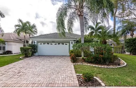 2801 Waters Edge Circle Greenacres FL 33413