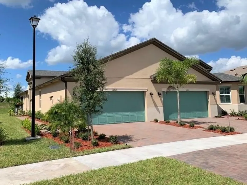 12926 SW Lake Fern Circle Port St Lucie FL 34987