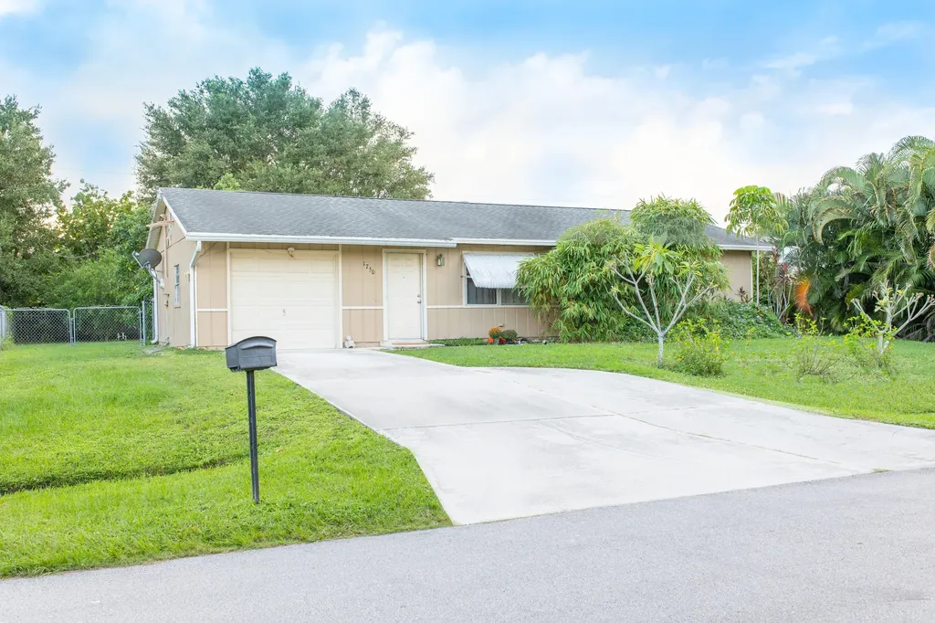 1750 SW Mcallister Lane Port St Lucie FL 34953