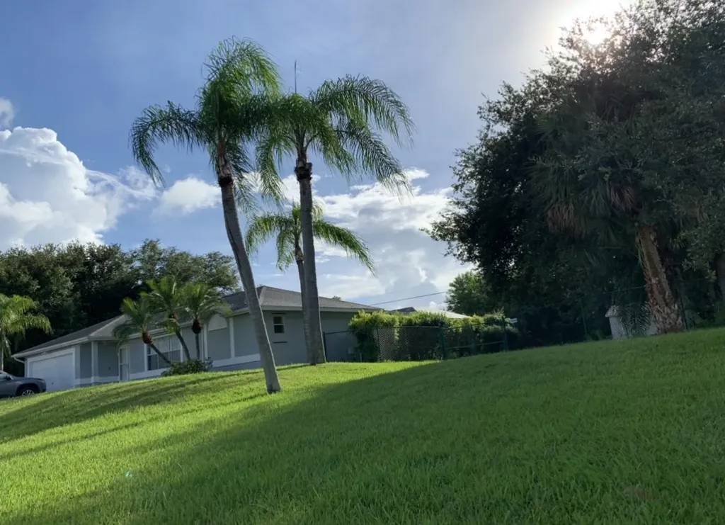 2110 SW Pruitt Street Port St Lucie FL 34953