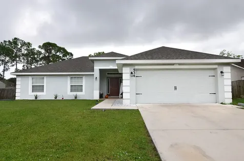 534 SW Colleen Avenue Port St Lucie FL 34983