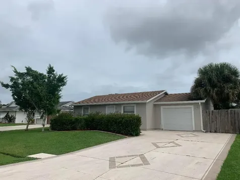 643 SW Granadeer Street Port St Lucie FL 34983