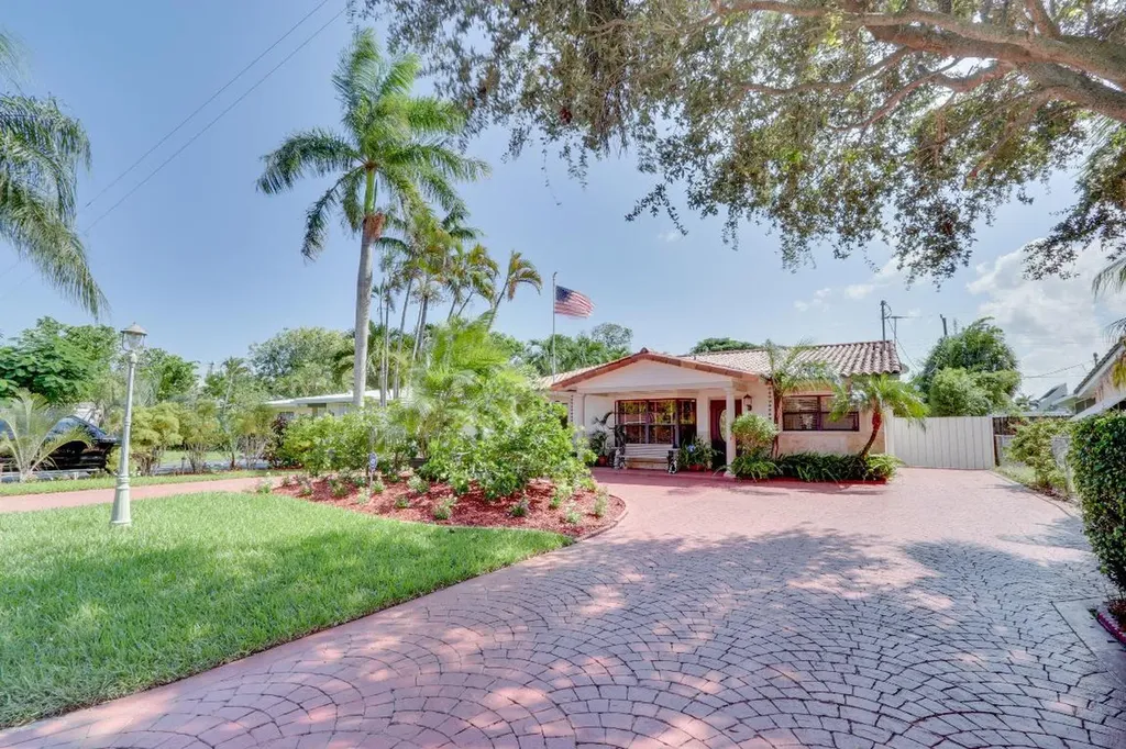 340 SW 2nd Street Boca Raton FL 33432