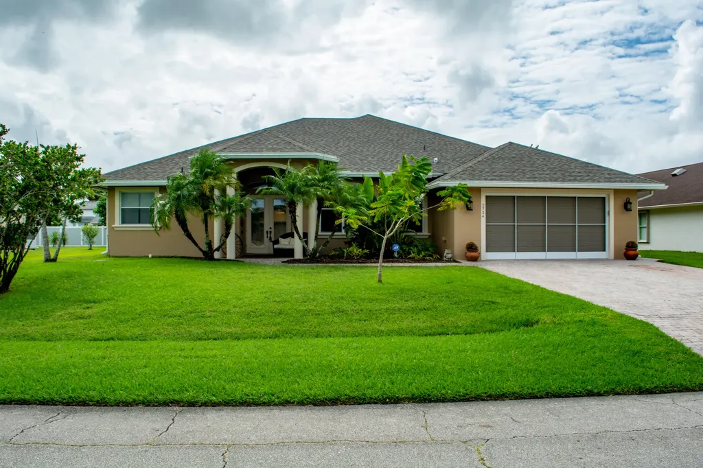 2734 SW Hamilton Avenue Port St Lucie FL 34987