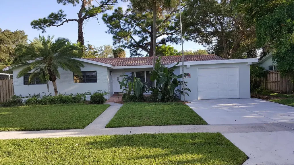 1132 SW 3rd Street Boca Raton FL 33486