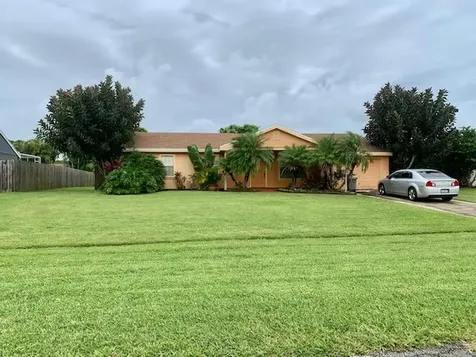 2144 SE Shelter Drive Port St Lucie FL 34952