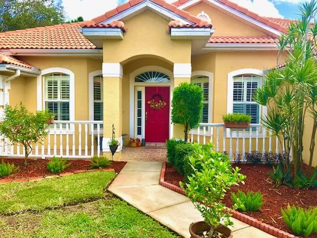 2705 SE Kern Road Port St Lucie FL 34984