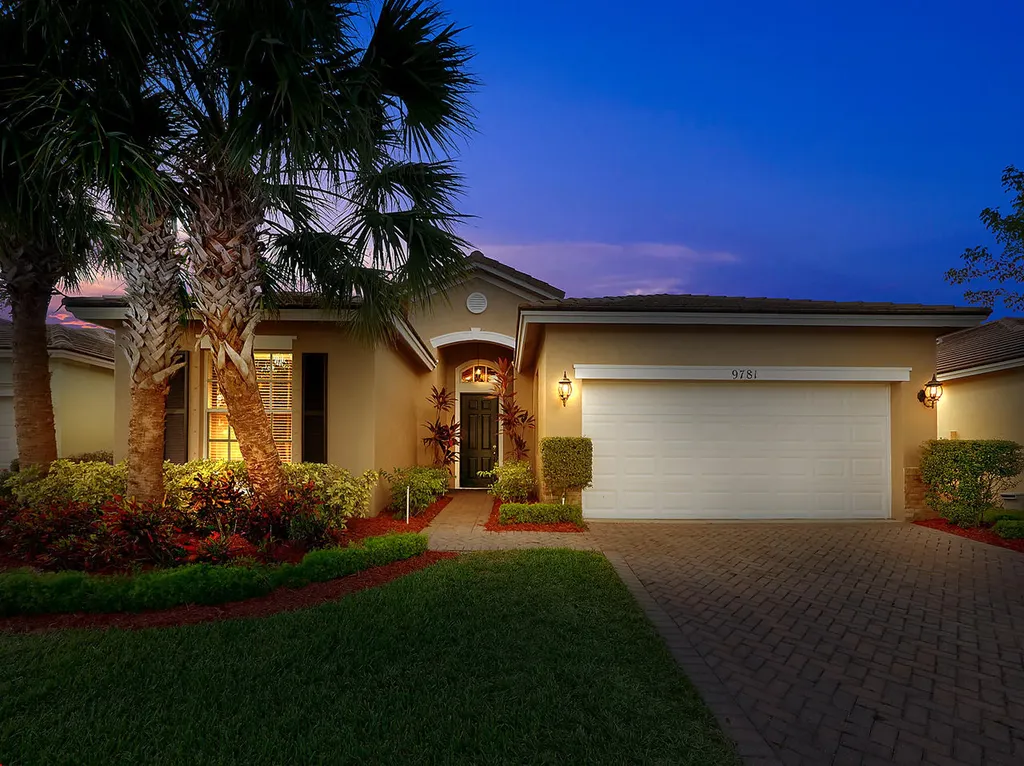9781 SW Glenbrook Drive Port St Lucie FL 34987