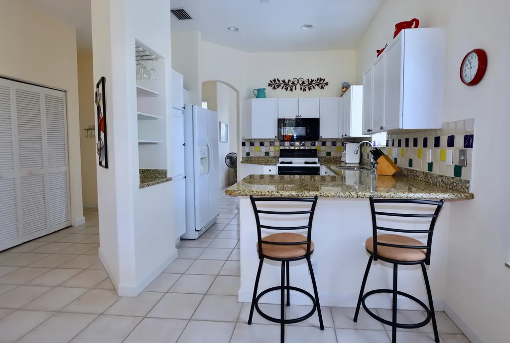 77 Spyglass Way N Palm Beach Gardens FL 33418