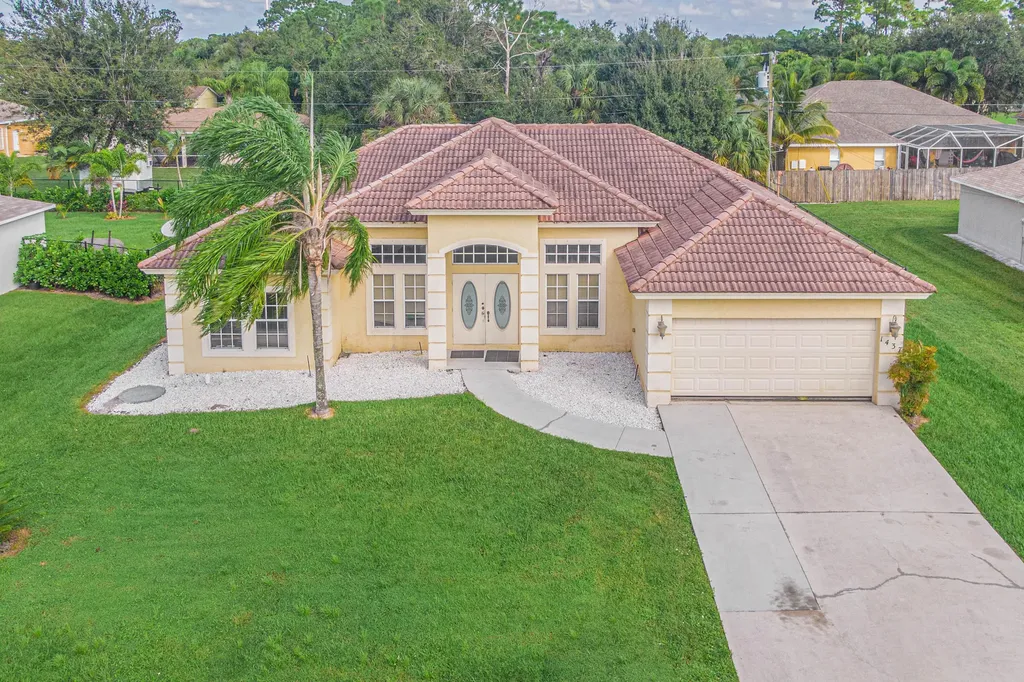 1437 SW Sudder Avenue Port St Lucie FL 34953